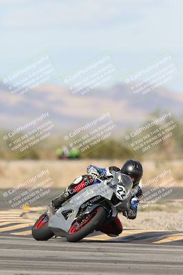 media/Nov-16-2025-Race Pace (Sun) [[8c5fa54630]]/Verified Riders/7-Turn 4 (1155am)/